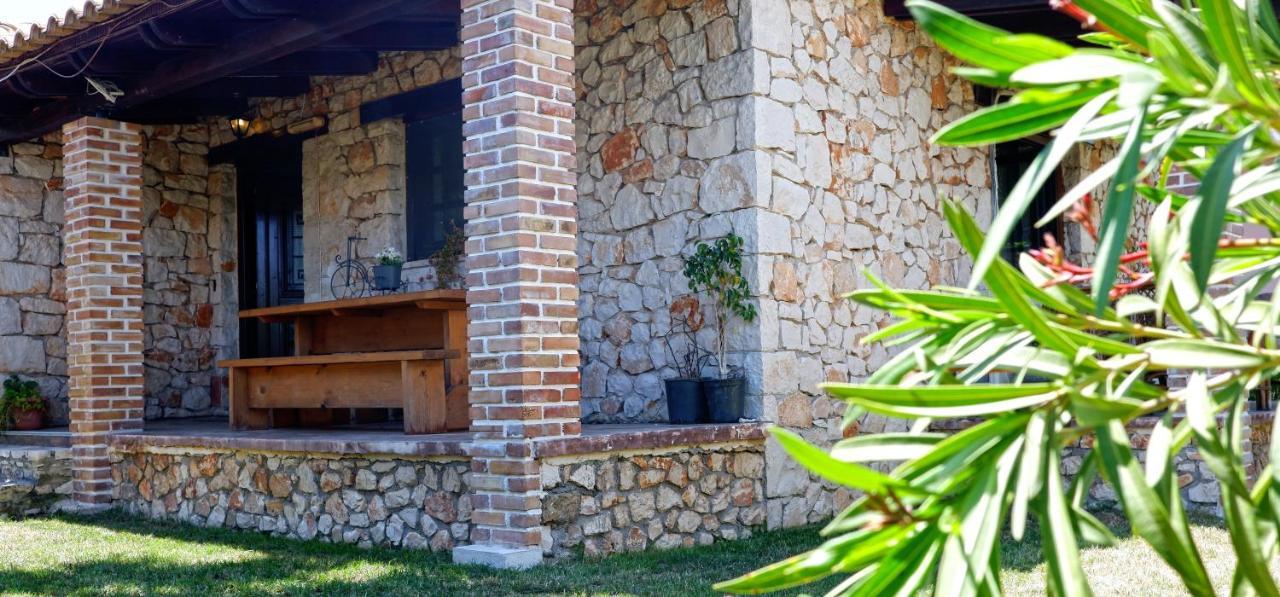 Villa Constantis Kalamákion Buitenkant foto